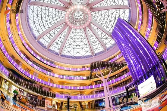 The born of another classic architecture! Unilumin’s 2400 sqm LED screen helps Yuehui City achieve an amazing change!