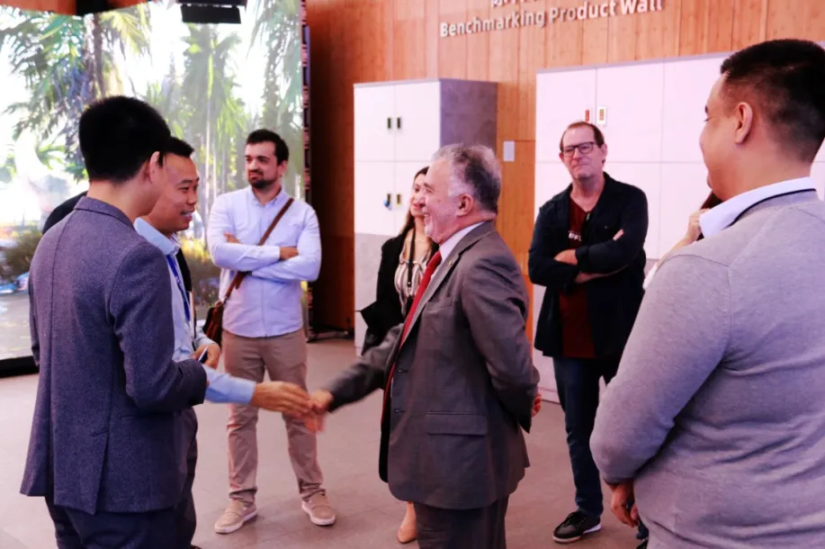 Brazil’s Consul General in Guangzhou Visits Unilumin HQ