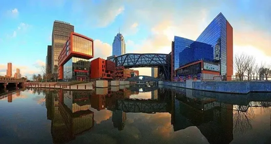 Unilumin created a cyber-popular scenic spot once again! With the 140 sqm innovative screen, “Manhattan” of Ningbo is lighted up!